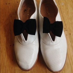 Bass x Rachel Antonoff White Oxfords